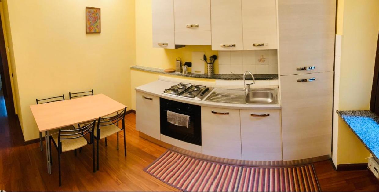 Ferienwohnung Bilocale Zona Centro Mailand Exterior foto
